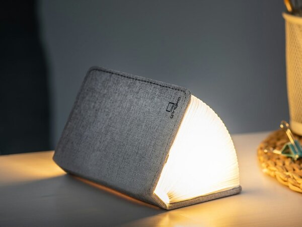 Сива LED настолна лампа с текстилен абажур (височина 2,5 cm) Booklight – Gingko