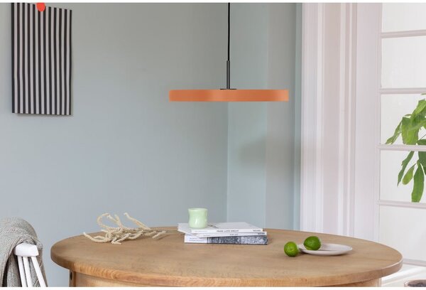 Оранжево LED висящо осветително тяло с метален абажур ø 43 cm Asteria Medium – UMAGE