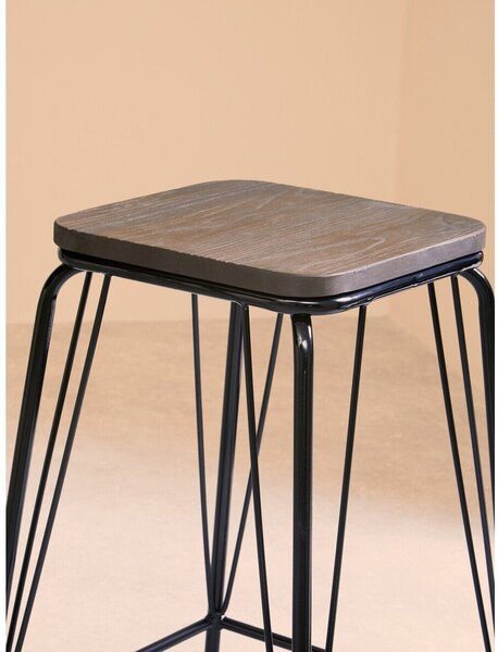 Черен/кафяв стол от масивен бряст District – Premier Housewares