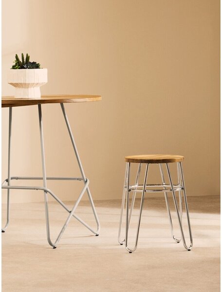 Стол от масивен бряст в сребрист цвят/в естествен цвят District – Premier Housewares