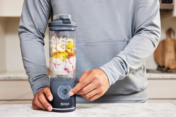 Преносим блендер Ninja Blast Max Portable Blender BC251EUNV, син