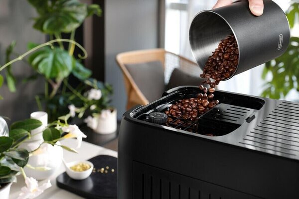 Автоматична кафемашина DeLonghi Plus ECAM320.60B, 1450W, 15 бара, 1.9L