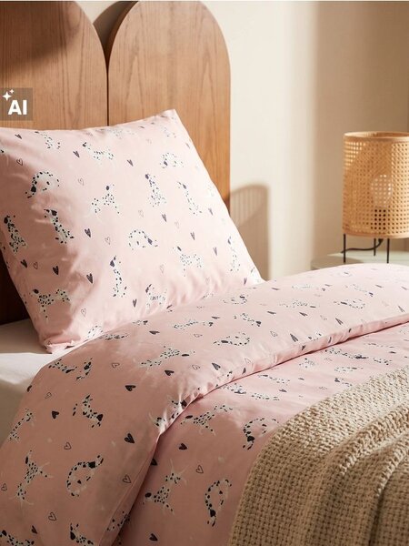 Sinsay - Комплект микрофибърно спално бельо с мотив далматинци - пастелнорозово