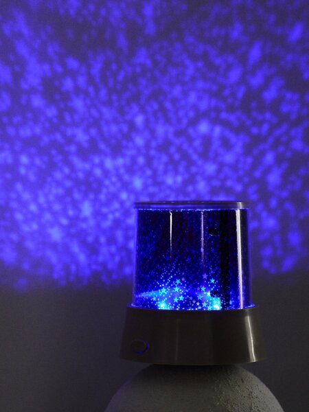 Sinsay - Въртящ се LED RGB проектор на звезди - бежово