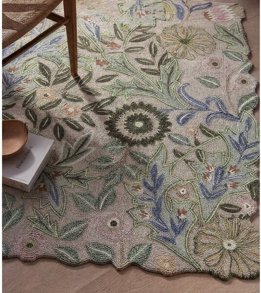 Зелен ръчно изработен вълнен килим 120x170 cm Bryony Shaped Floral – Flair Rugs