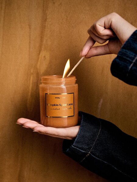 Sinsay - Свещ Pumpkin Spice Latte - кехлибар