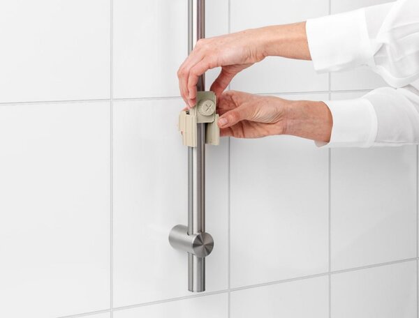 Органайзер за душ Brabantia ReNew 1006272, 7.5х13.3х24.4 см, Дъно с отвори за вода, Устойчивост на корозия, Бежов