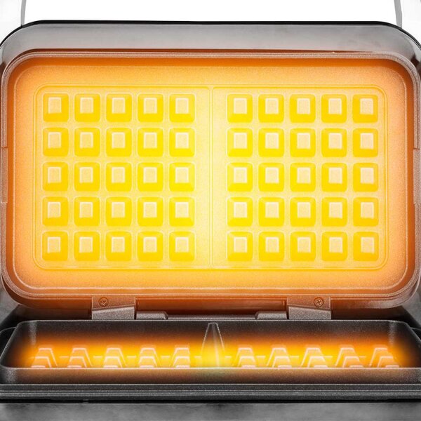 Гофретник Gastroback Advanced Control, 1600W, 220 мл, 7 степени на изпичане, Двойни нагреватели, Дълбоки плочи, Таймер, Защита от преливане, Сребрист