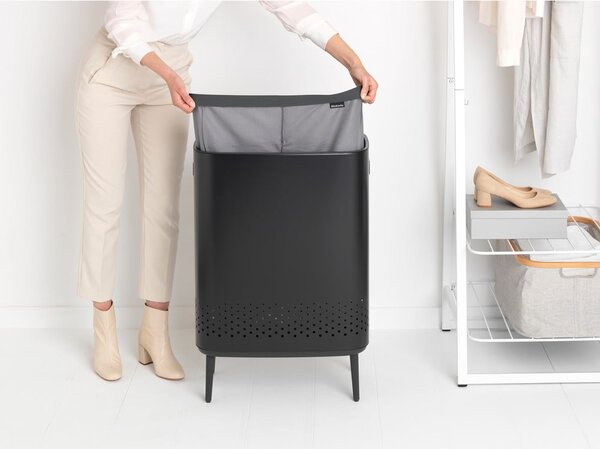 Матово-черен метален кош за пране 90 l Bo Hi – Brabantia