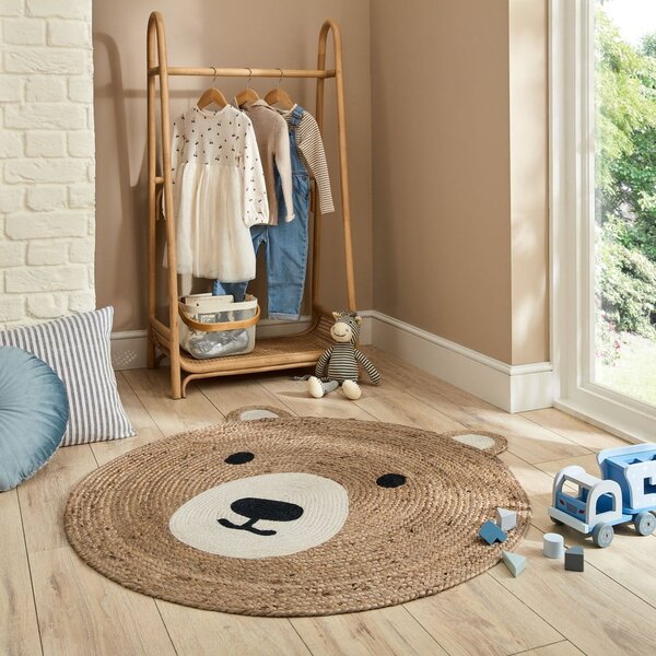 Ютен детски килим в естествен цвят 100x100 cm Bertie Bear – Flair Rugs