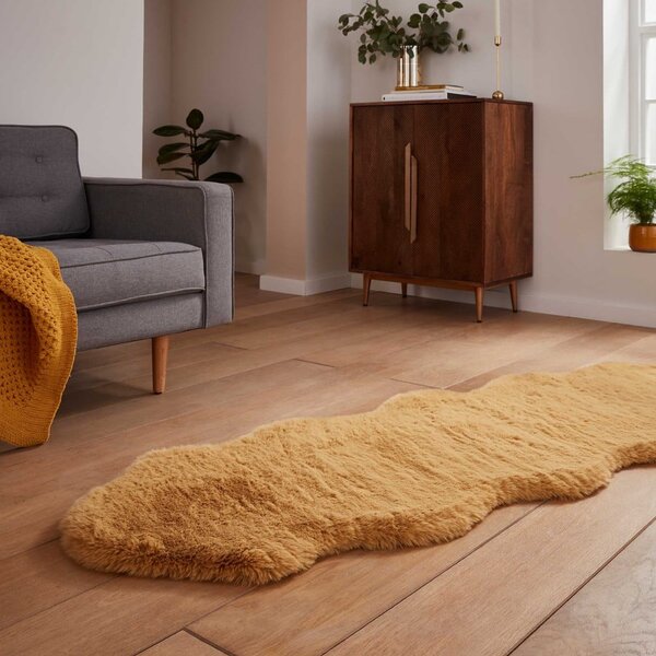 Синтетична пътека в цвят горчица 60x180 cm Super Teddy – Think Rugs