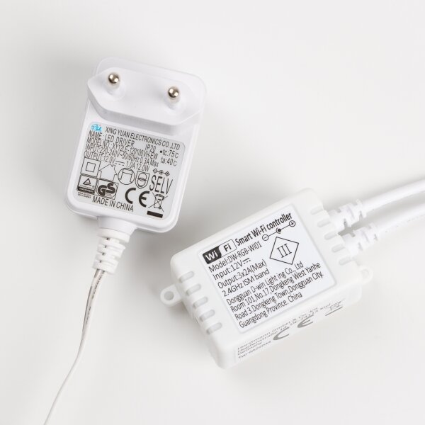 LED RGBW димируема лента LED/9W/230V 5m Wi-Fi + дистанционно управление