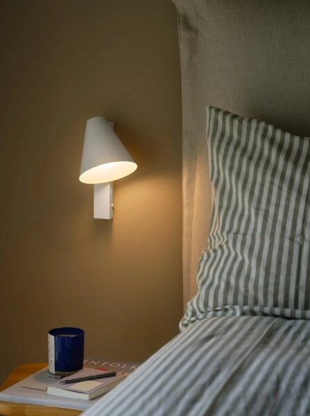 Nordlux - Стенна лампа с USB WILMER 1xE14/40W/230V бяла