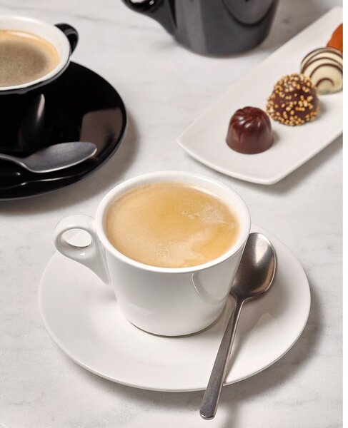 Бяла порцеланова чинийка ø 15,5 cm Barista – BonBistro