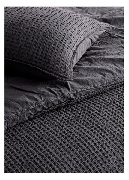 Антрацитно единично спално бельо от памук Renforcé 140x200 cm Waffle Striped – Mila Home Luxury