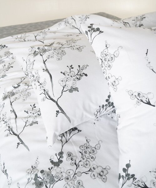 Бяло/сиво единично спално бельо от памук Renforcé 140x200 cm White Floral – Mila Home Luxury