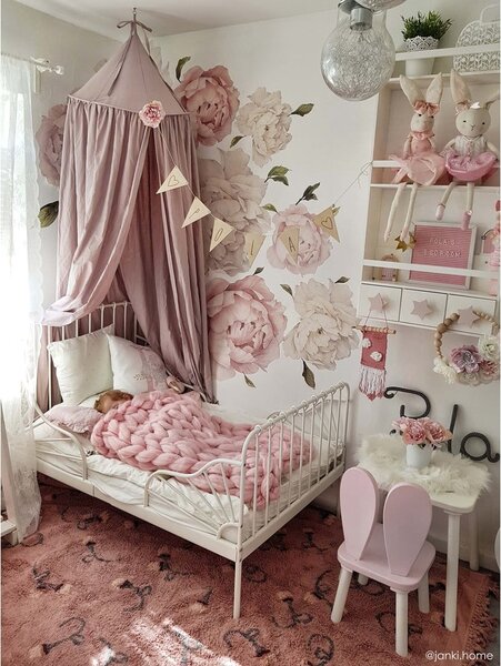 Розов ръчно изработен памучен детски килим подходящ за пране 140x210 cm English Garden Ash Rose – Lorena Canals