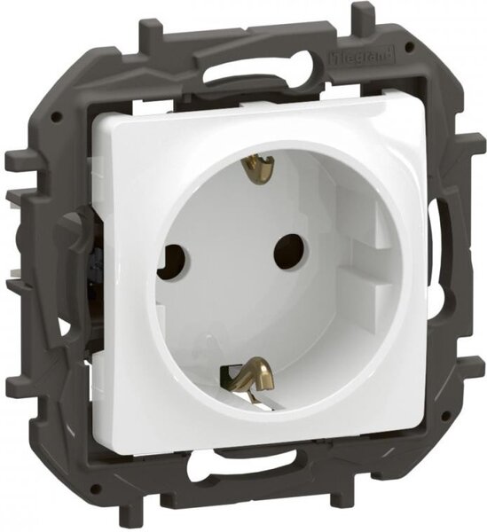 Legrand Контакт ШУКО 16A с детска защита цвят Бял Niloe New NP3122WH
