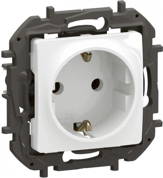 Legrand Контакт ШУКО 16A цвят Бял Niloe New NP3121WH