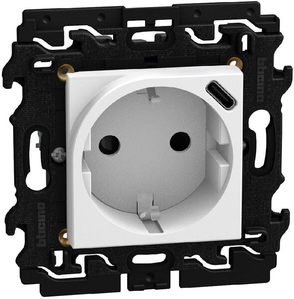 Bticino Контакт ШУКО 2P+E 16A + USB тип C 1.5A 7.5W с носеща рамка 2 мод. цвят Бял Light Now Bticino YW4141USB