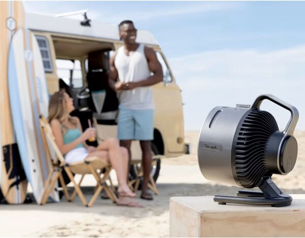 Вентилатор Shark FlexBreeze HydroGo FA050EU, 36W, 5 скорости + 2 режима, Регулируем наклон до 45 градуса, Автономия 12 часа, IPX5, Черен/Сребрист