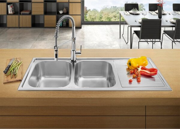 Полупрофесионален смесител за вода Smeg MDF50SS, 5 bar, Подвижна слушалка, Въртящ се на 360° чучур, Инокс