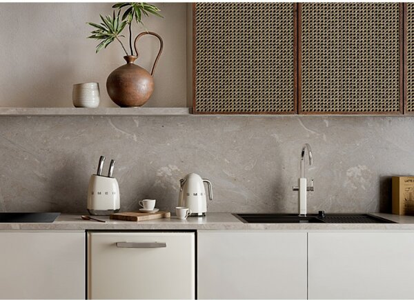 Полупрофесионален смесител за вода Smeg MDF50SS, 5 bar, Подвижна слушалка, Въртящ се на 360° чучур, Инокс